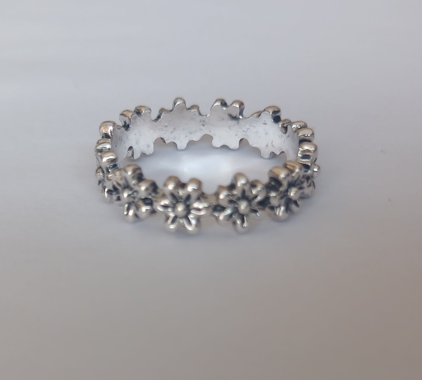 Silver Continuous Flower Ring (Size S-M)
