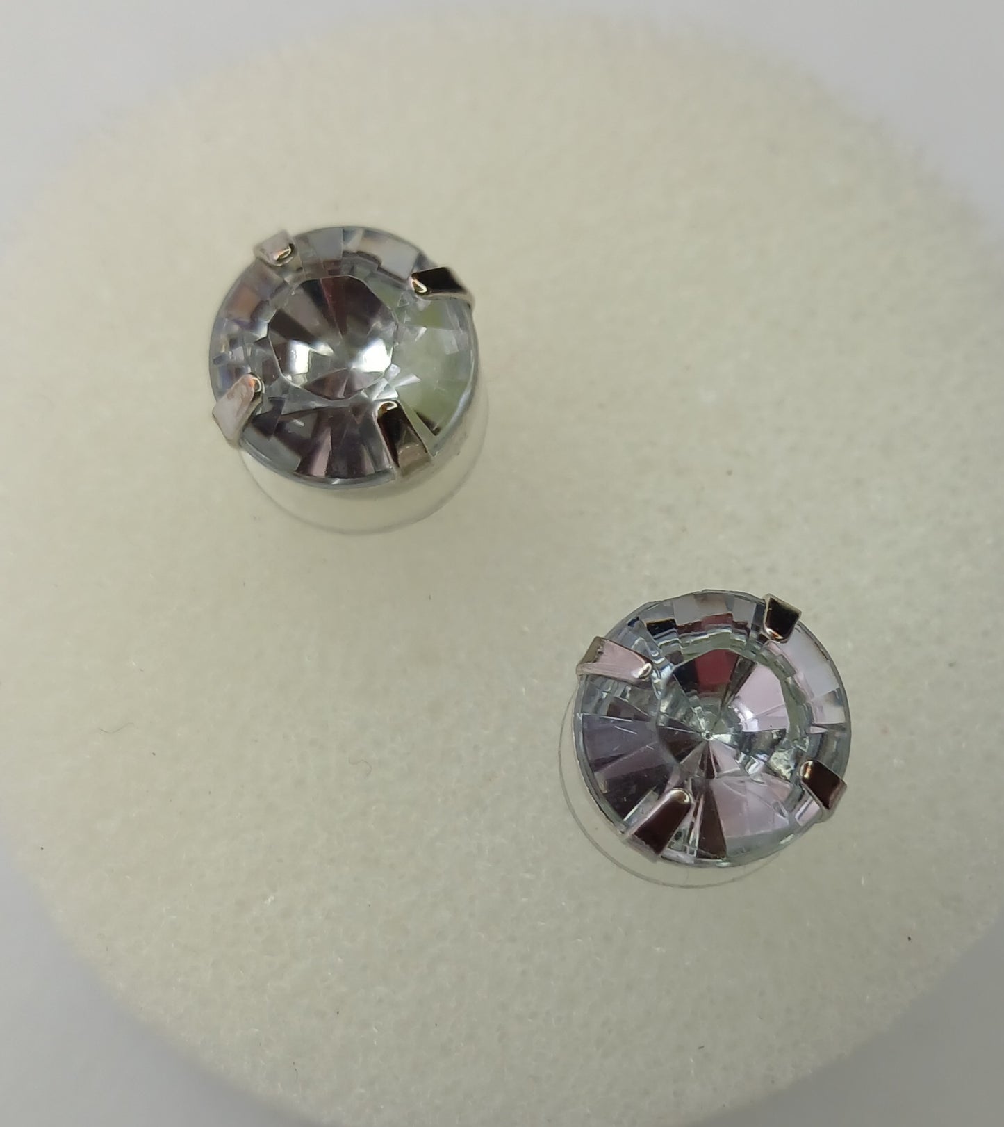 Silver Diamantic 5 claw Round Stud Earrings
