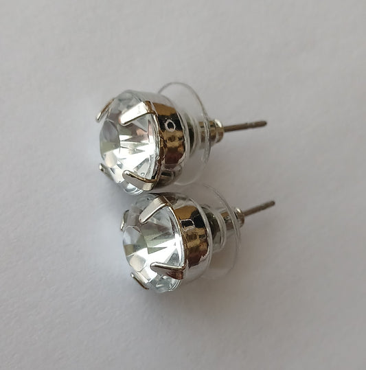 Silver Diamantic 5 claw Round Stud Earrings